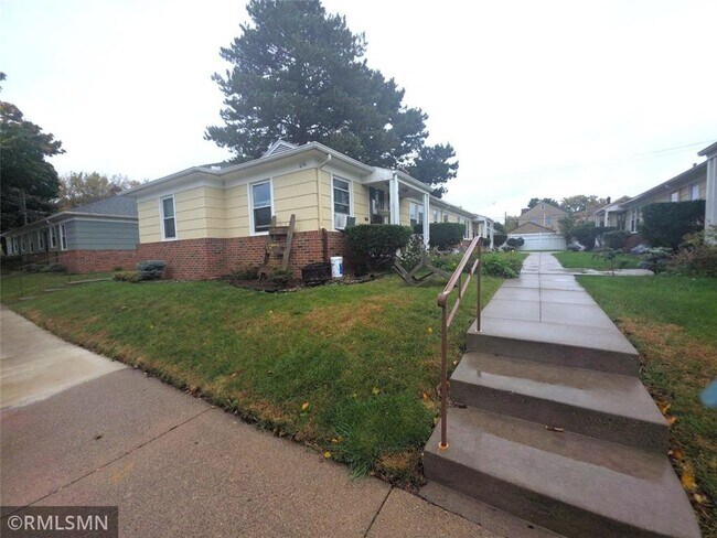 Photo - 656 Cleveland Ave S