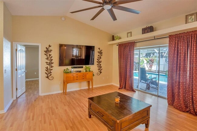 Photo - 4230 Onorio St