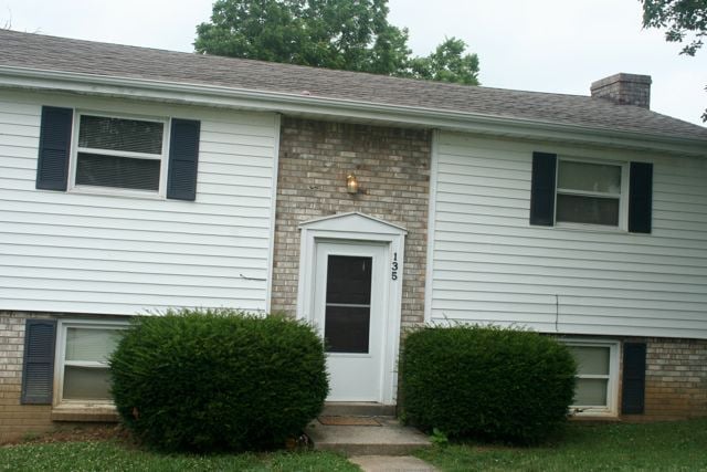Photo - 135 Bolton Ave