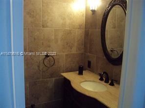 Photo - 4 br, 2 bath House - University Heights