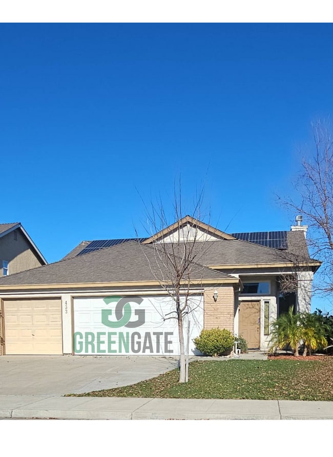 Photo - Available Now! 3 Bedroom 2 Bath Spacious Home in Tracy!!