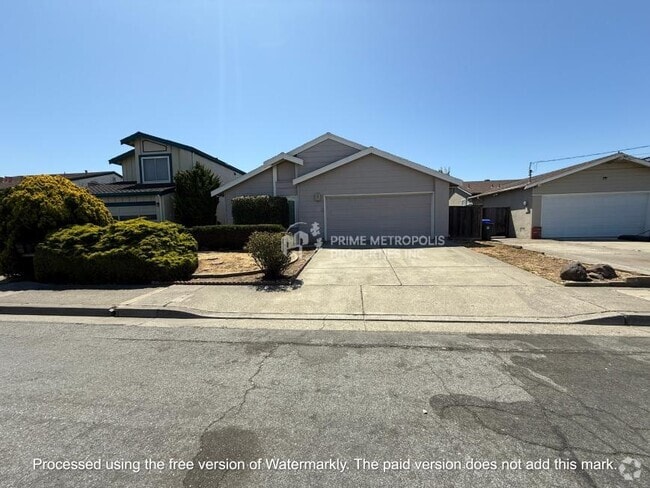 Building Photo - 4 bedroom in San Leandro CA 94579 Rental