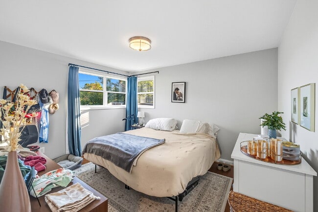 Photo - Convenient, Affordable and Updated!!.... F...