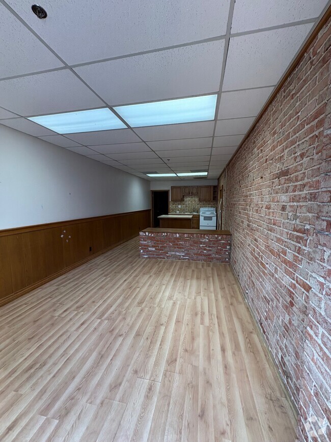 Building Photo - 218 W Central Ave Rental