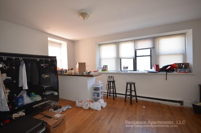 Photo - 776 Columbus Ave Unidad 5 Rental