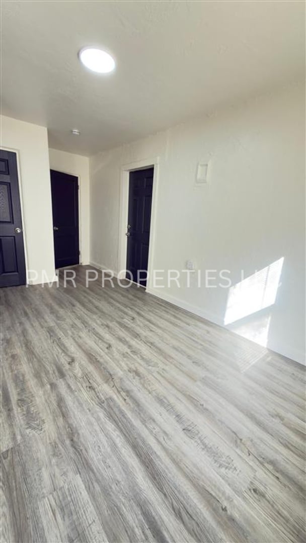 Photo - 2 Bedroom/ 1 Bathroom- House