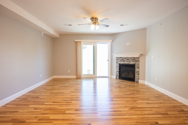 Photo - 13 Gray Coach Ln Unit 1315