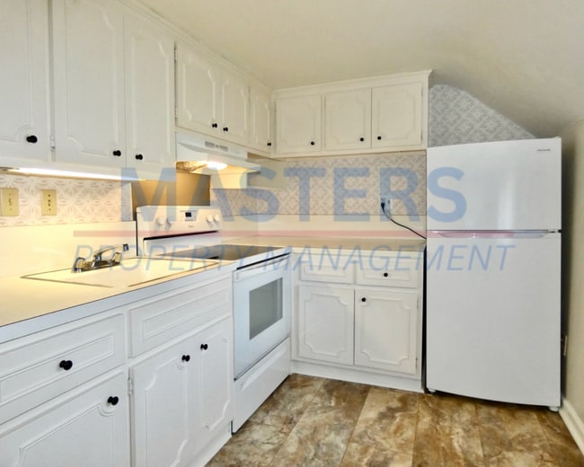 Building Photo - 1014 Dixie Hwy Unit Upper Rental