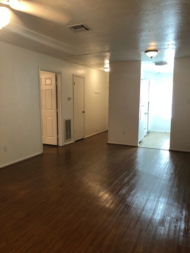 Photo - 2603PR Unit B