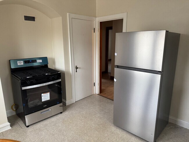 Photo - 3937-3939 N. 40th St. Unidad 3939-Upper