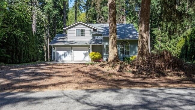 Building Photo - Beautiful 3-Bedroom Home in a Gated Community with Resort-Style Amenities