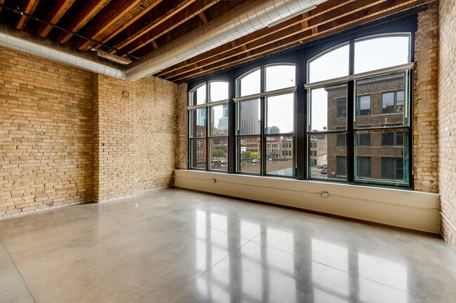 Smyth Lofts