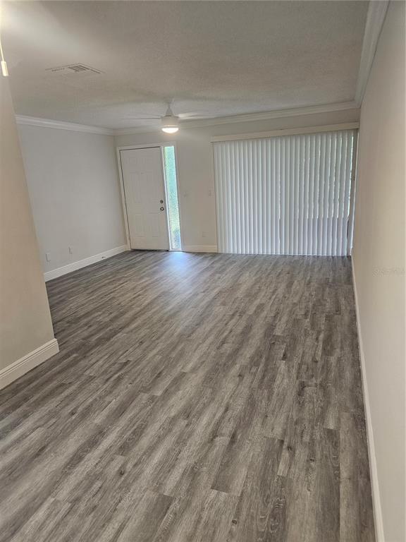 Photo - 1107 Queen Anne Dr