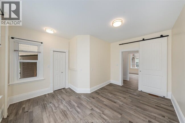 Photo - 282 Wellington St Unité 4