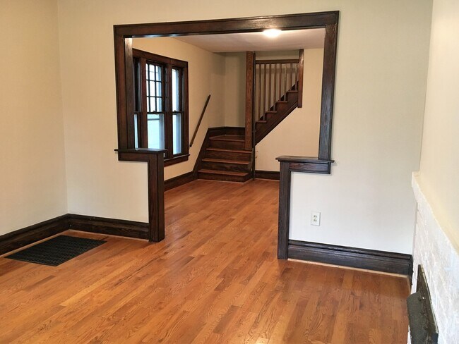 Photo - 431 Tompkins Unit 433