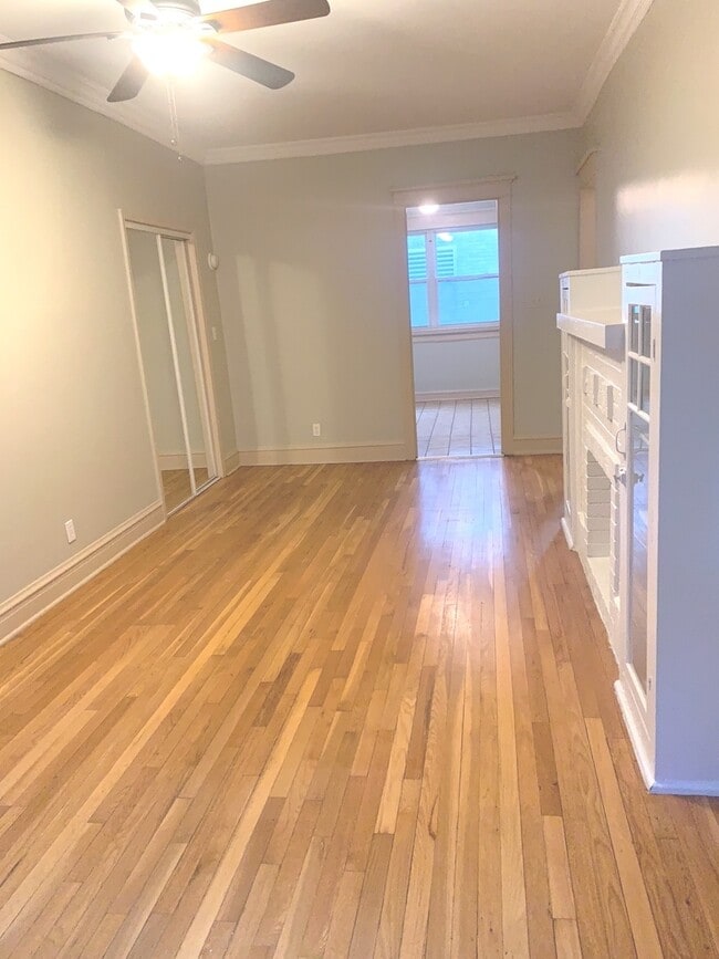 Photo - 836 W Sunnyside Ave Unit 1S