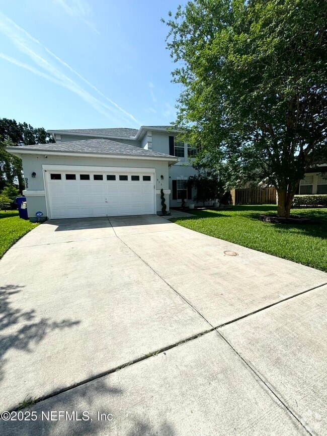 Building Photo - 955 Churchhill Ln Rental