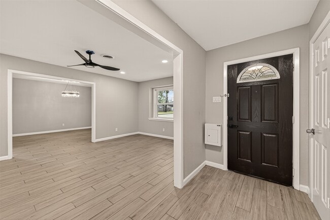 Photo - 4955 Wigton Dr