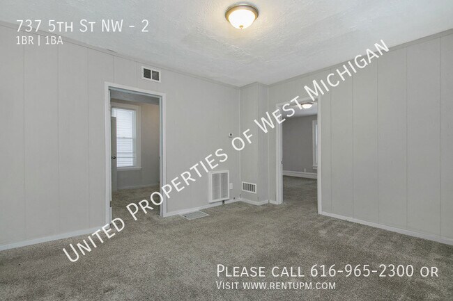 Photo - Available Now | 1 Bed, 1 Bath Upper Apartm... Unidad 2