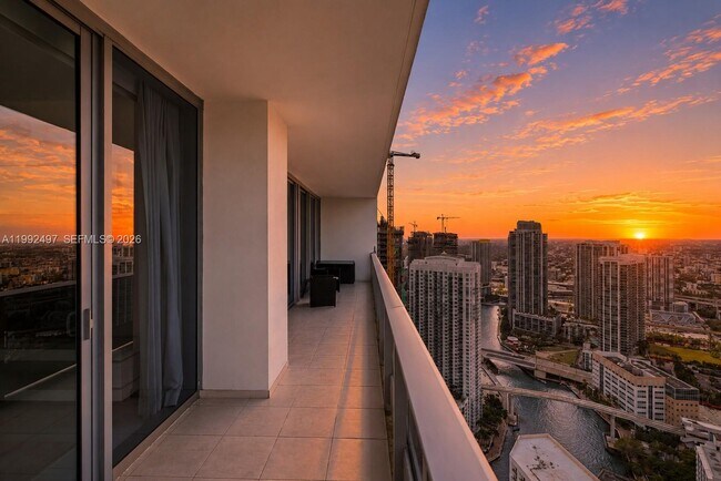 Photo - 200 Biscayne Blvd Way Unit 5009