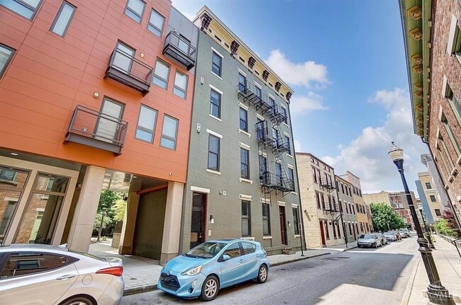 Photo - 27 Mercer St