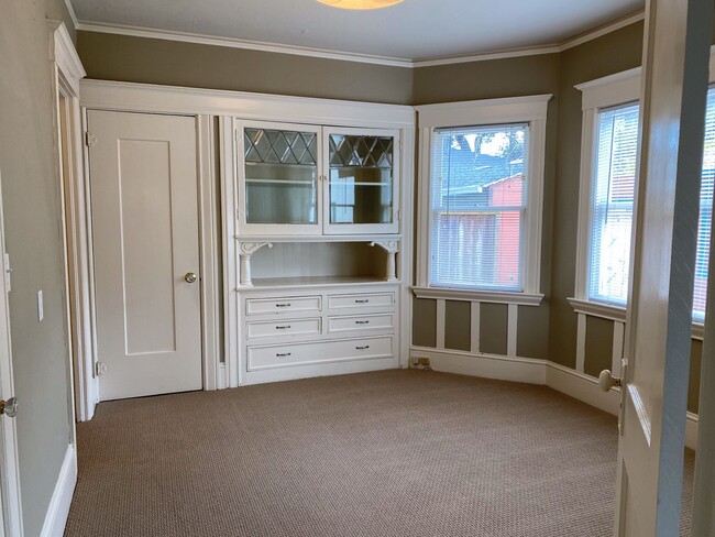 Building Photo - 63 Echo Ave Rental