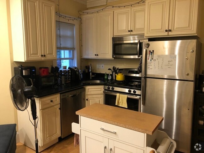 Building Photo - 156 Magazine St Unit 23 Rental