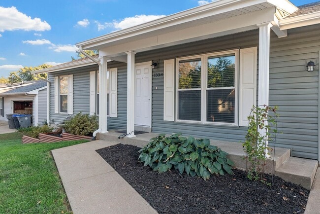 Photo - Luxury Remodeled 3Bed/2Bath w/ Finished Ba...