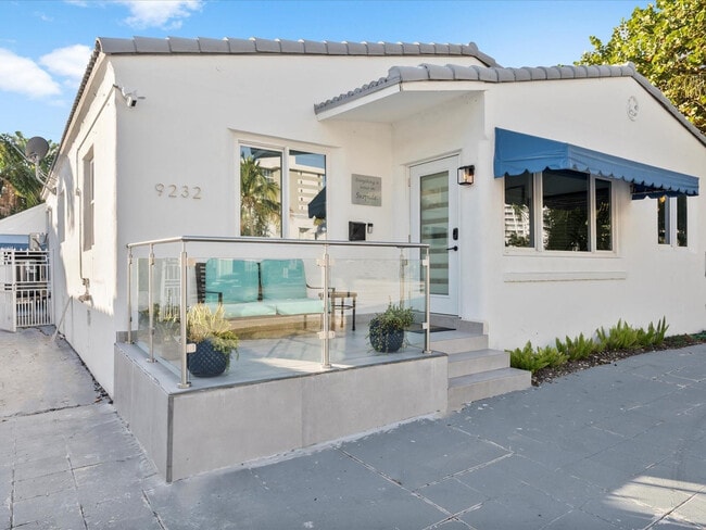 Photo - 9232 Harding Ave