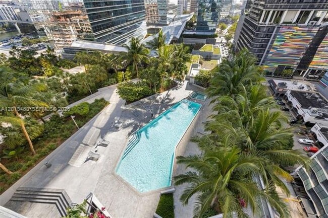Photo - 88 SW 7th St Unidad 88 SW 7th St #1201