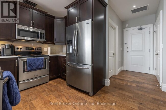 Photo - 945 3rd Ave E Unité 308