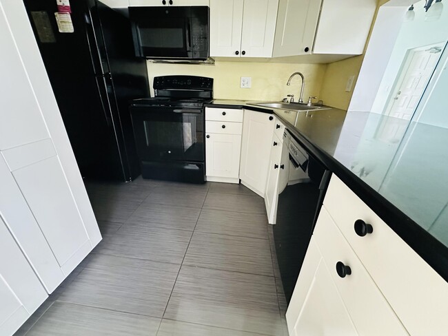 Photo - 1007 Green Pine Blvd Unit G3