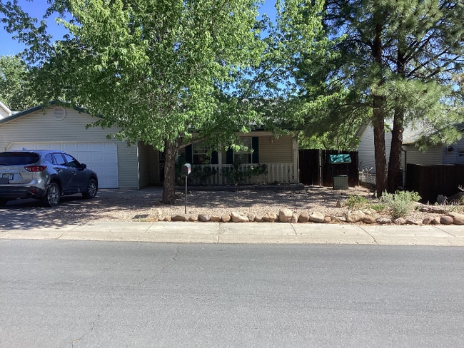 Photo - 1800 W Oliver Casa