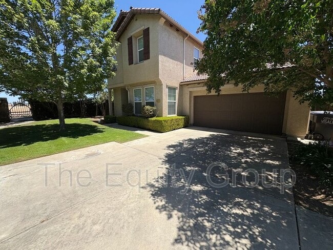 Building Photo - 3310 N Tilden Ct