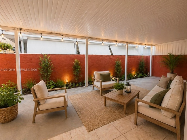 Building Photo - 11051 W Okeechobee Rd Unit 10-1