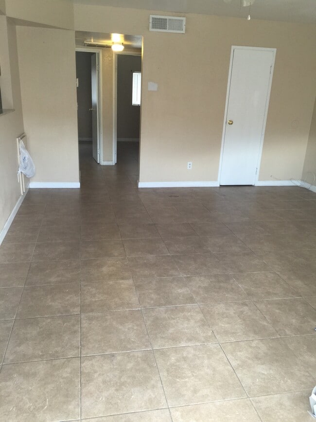 Photo - 4922 Sammymel Dr Unit A