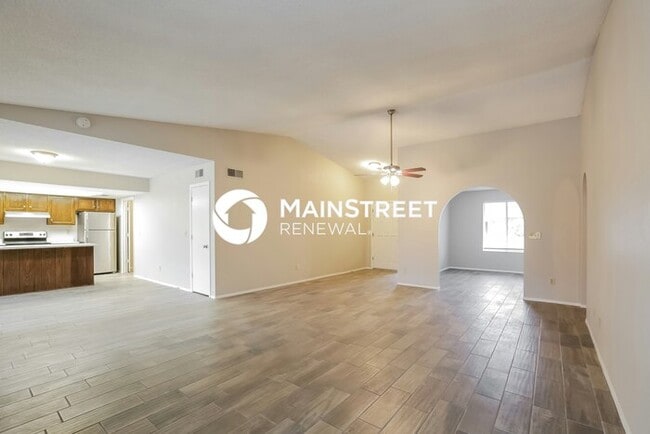 Photo - 3 Bedroom Pet-Friendly Home in Phoenix, AZ...