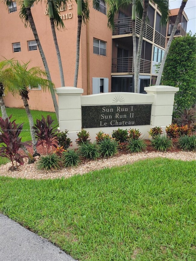 Building Photo - 3100 N Pine Island Rd Unit 304 Rental