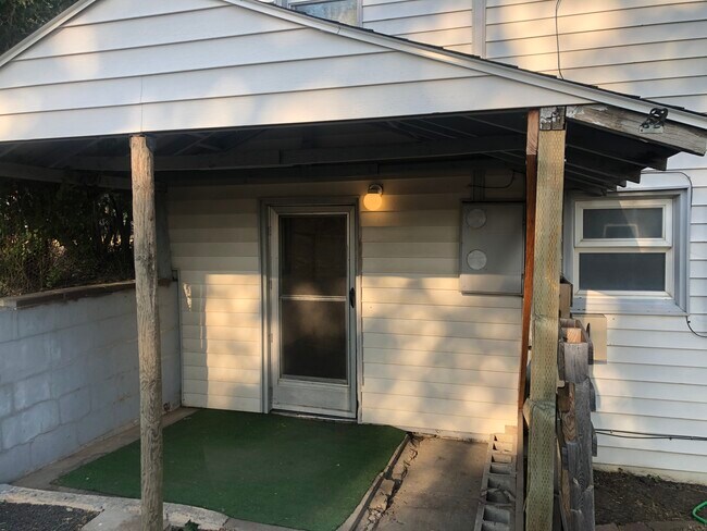 Photo - 383 NW Irving St