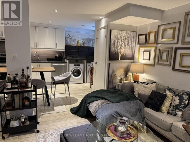 Photo - 62 Nealon Ave