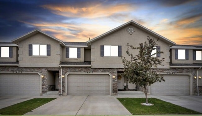 Building Photo - 1661 W Madison View Dr