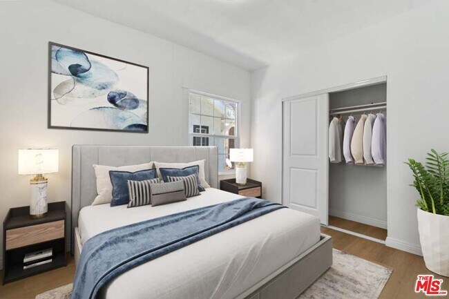 Photo - 1125 S Lake St Unidad 3