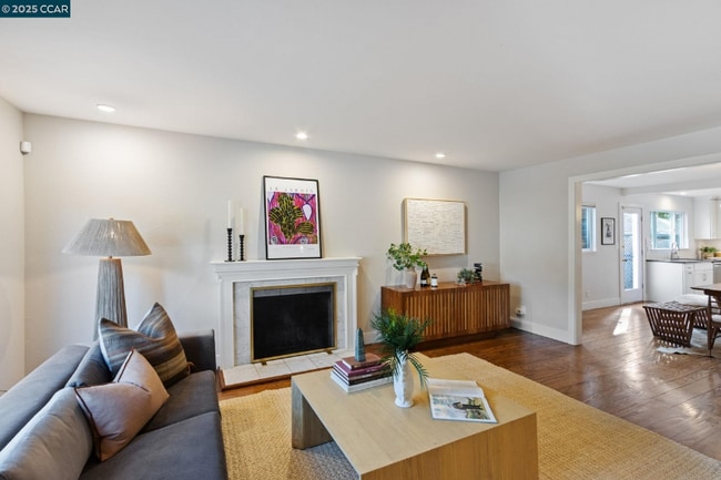 Photo - 4239 Gregory St