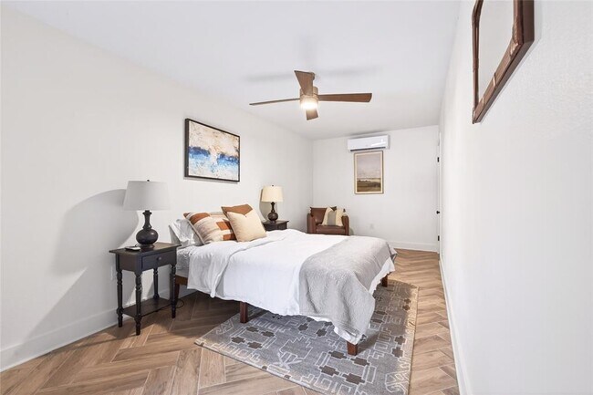 Photo - 1706 Palma Plaza