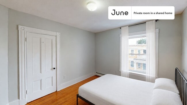 Building Photo - Room in Shared 4 bed/2 bath home in Allston