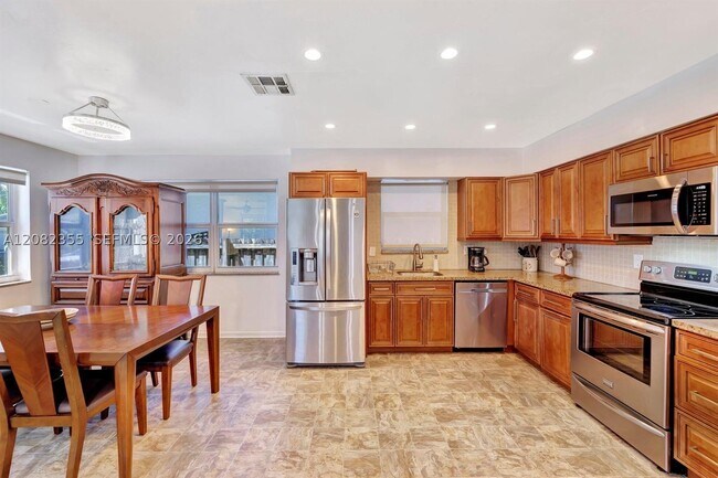 Photo - 45 SE 14th St