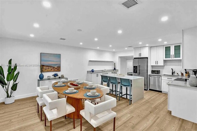 Photo - 1527 Fletcher St