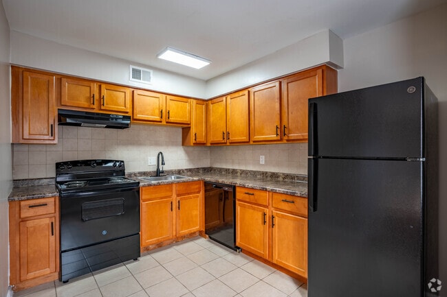 2 habitaciones, 1 baño, 780 pies cuadrados, cocina