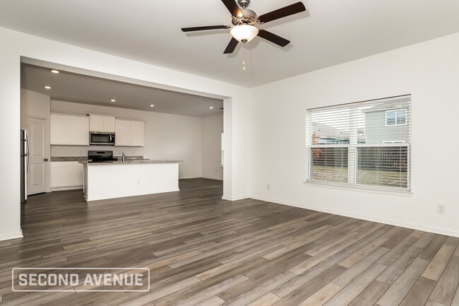 Photo - 10935 Juliette Pass