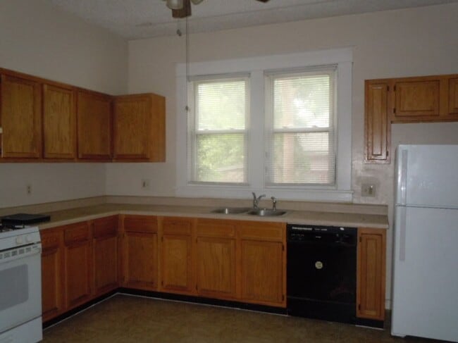 Photo - 3 Bedroom Home with Dishwasher in Collinsville!